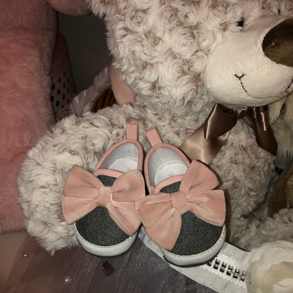 Baby Shoes - Picture 3 of 4